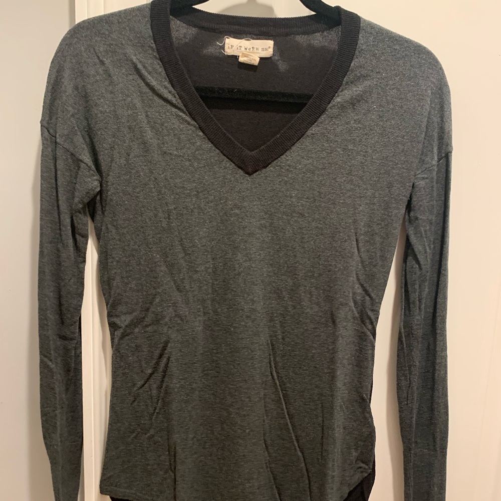 Color block lightweight long sleeve v neck women’s sweater